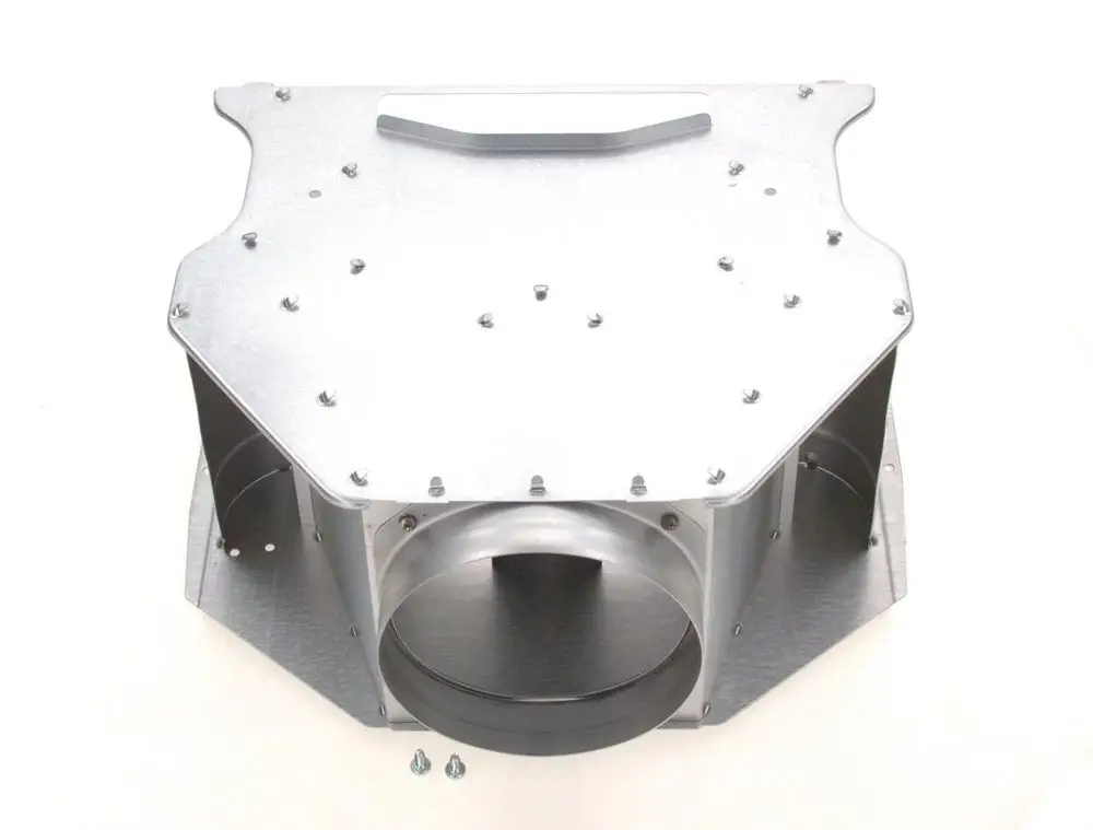 Aluminium-Strömungssicherung von Bosch mit obenliegender Montagefläche und seitlichen Anschlüssen. Sichtbare Schraubenköpfe auf der Oberfläche.